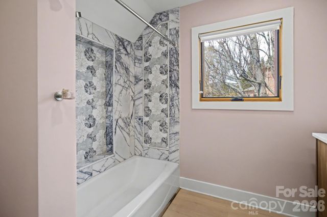 8 Nottingham Drive, Candler, NC 28715