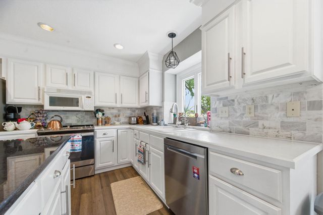 2711 N Dublin, Wichita, KS 67226