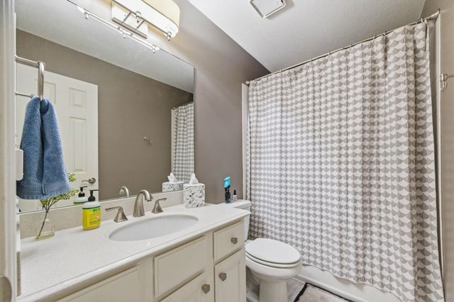 2711 N Dublin, Wichita, KS 67226