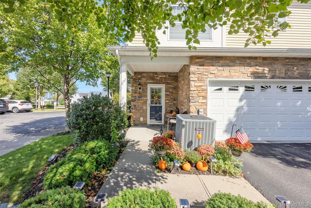 110 Millie Court, Patchogue, NY 11772 — photo 4