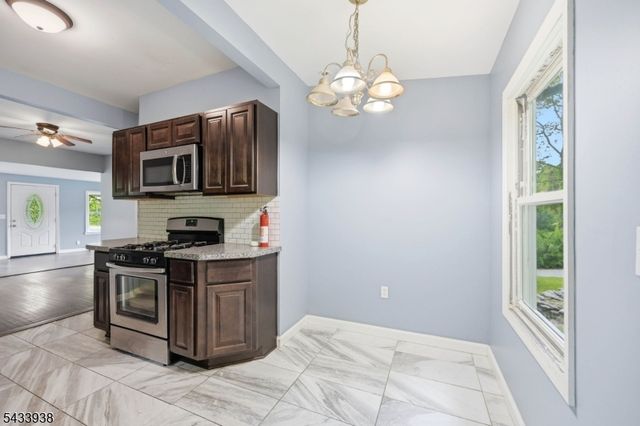 16 Morsemere Rd, West Milford Twp., NJ 07421