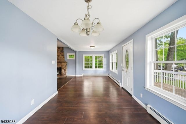 16 Morsemere Rd, West Milford Twp., NJ 07421
