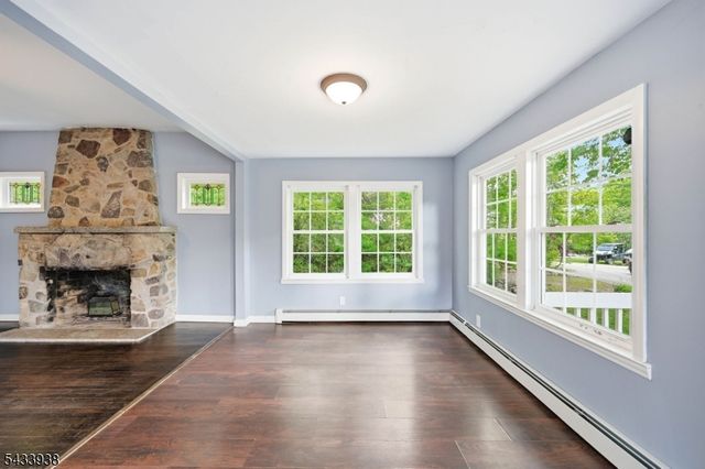 16 Morsemere Rd, West Milford Twp., NJ 07421