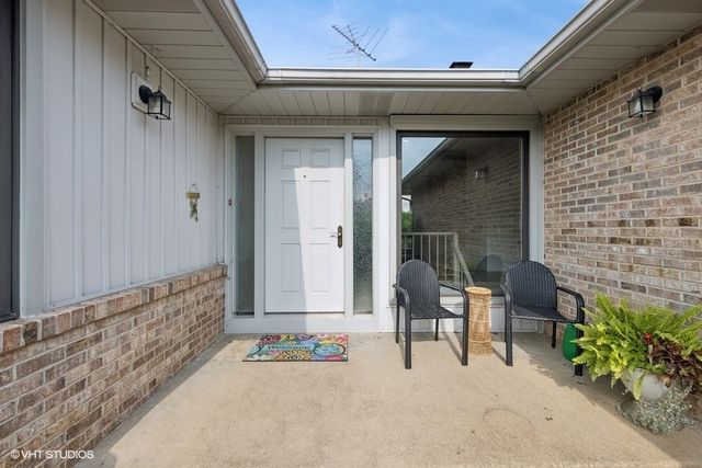 1410 Seward Street, Schaumburg, IL 60193