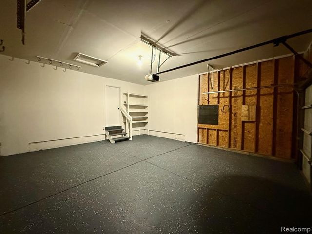 21732 Jacksonville, Farmington Hills, MI 48336