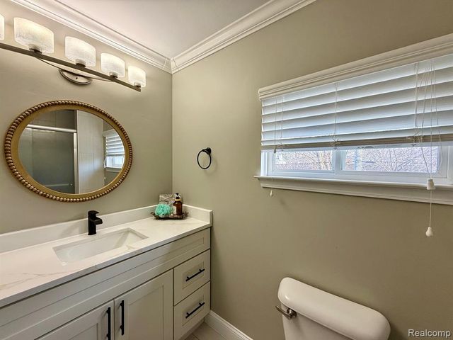 21732 Jacksonville, Farmington Hills, MI 48336