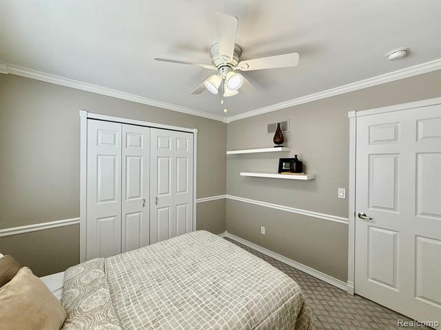 21732 Jacksonville, Farmington Hills, MI 48336