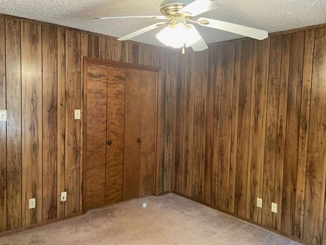 826 W 9th Street, Bonham, TX 75418