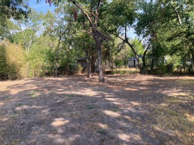 826 W 9th Street, Bonham, TX 75418