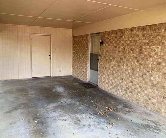 826 W 9th Street, Bonham, TX 75418