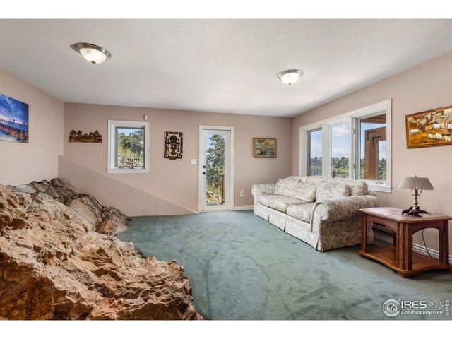 6183 Red Hill Rd, Boulder, CO 80302