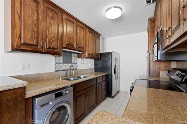 5400 Newcastle 56, Encino, CA 91316