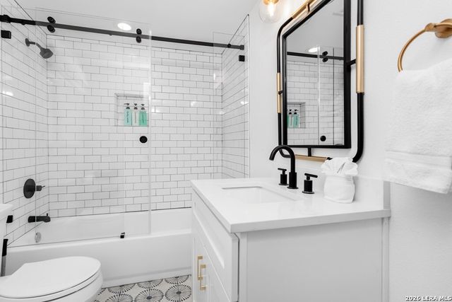 508 N Orange St, Fredericksburg, TX 78624