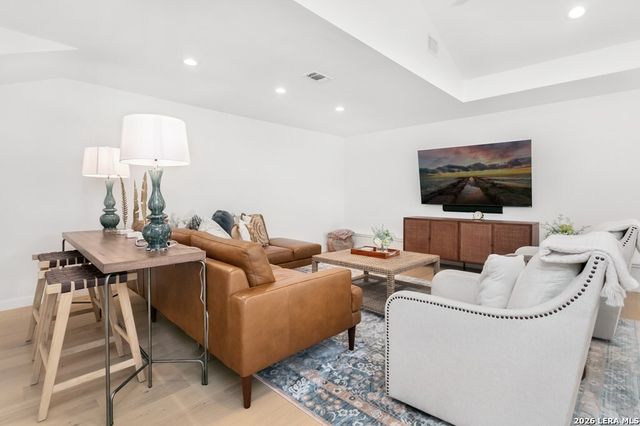 508 N Orange St, Fredericksburg, TX 78624