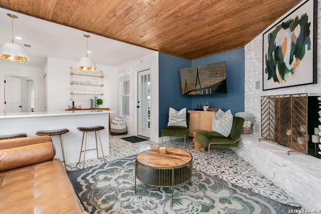 508 N Orange St, Fredericksburg, TX 78624