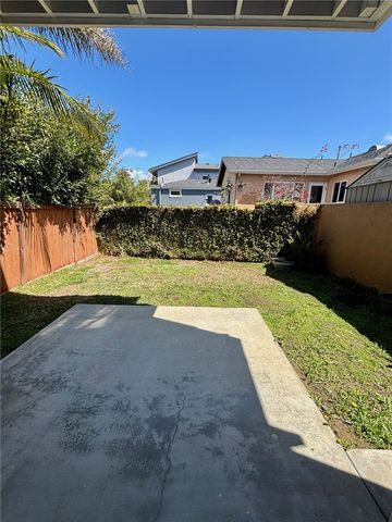 2044 Prospect Avenue, Hermosa Beach, CA 90254