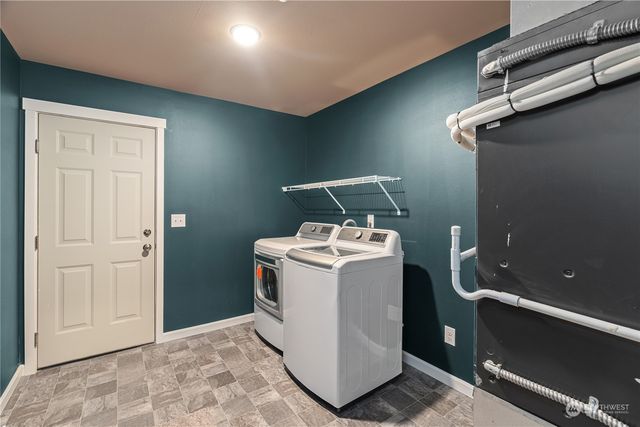 394 Lake View Loop NE, Ocean Shores, WA 98569