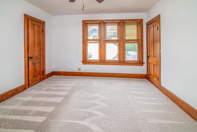209 S Washington STREET, Watertown, WI 53094
