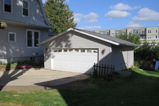 209 S Washington STREET, Watertown, WI 53094