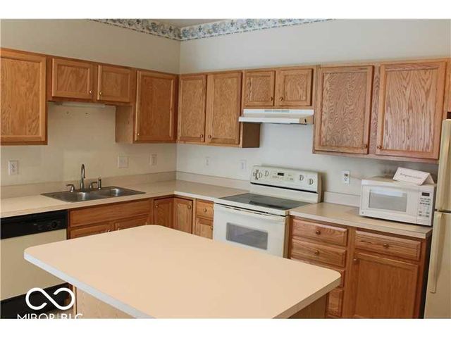 18425 Piers End Drive, Noblesville, IN 46062