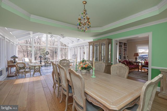 1045 WASHINGTON CROSSING RD, Newtown, PA 18940
