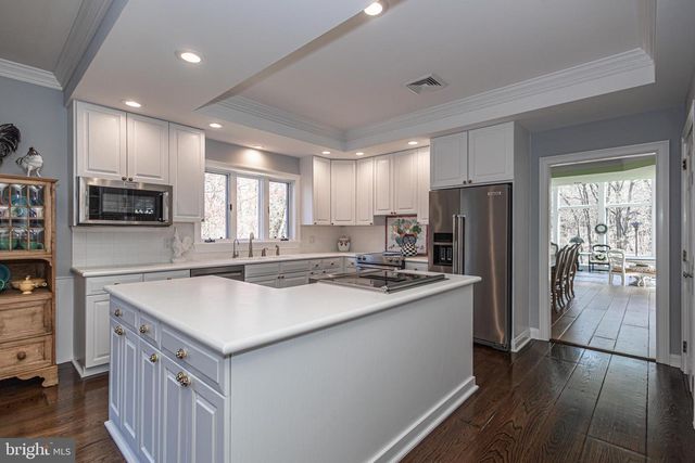 1045 WASHINGTON CROSSING RD, Newtown, PA 18940