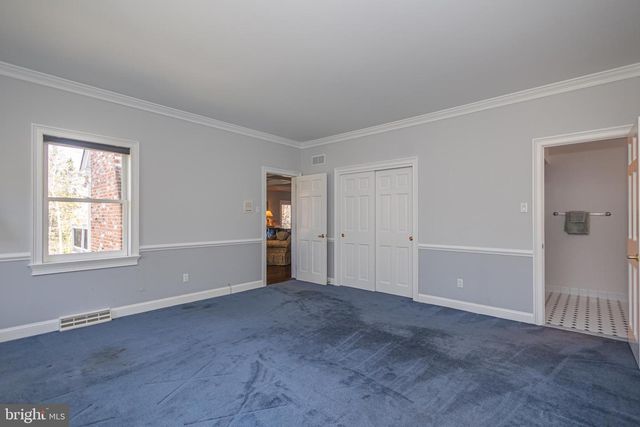 1045 WASHINGTON CROSSING RD, Newtown, PA 18940