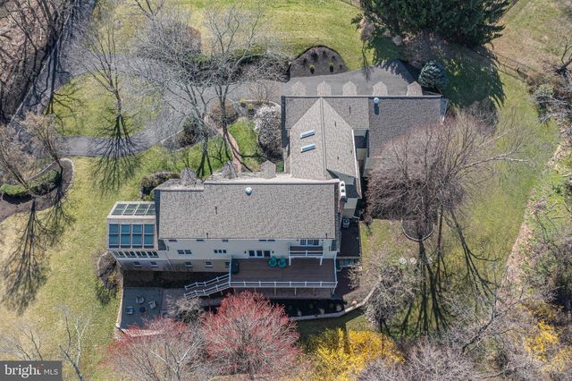 1045 WASHINGTON CROSSING RD, Newtown, PA 18940