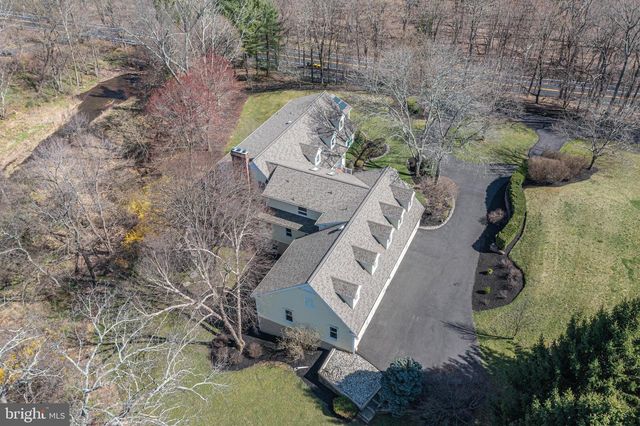 1045 WASHINGTON CROSSING RD, Newtown, PA 18940