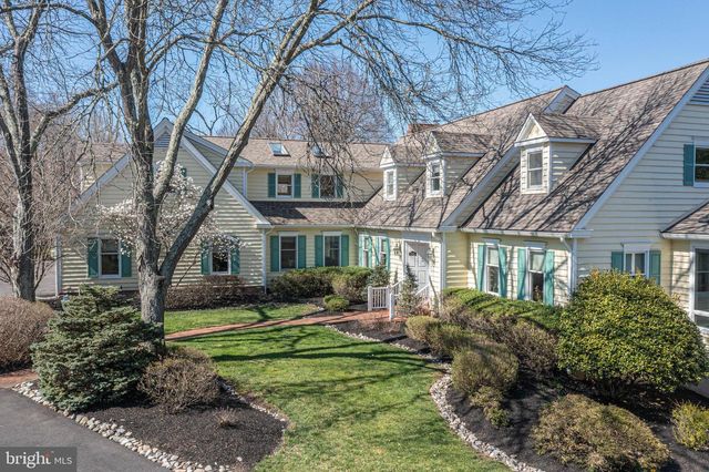 1045 WASHINGTON CROSSING RD, Newtown, PA 18940