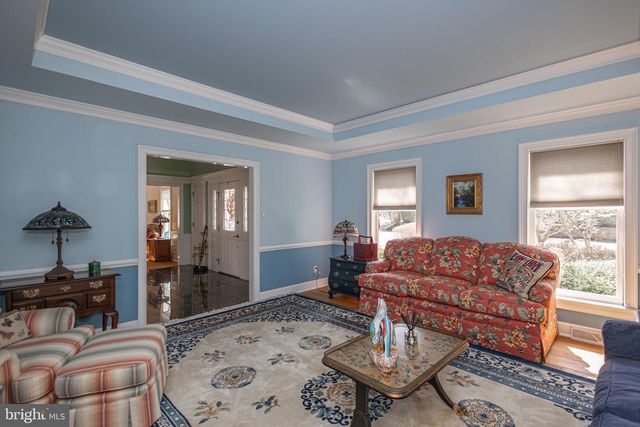 1045 WASHINGTON CROSSING RD, Newtown, PA 18940