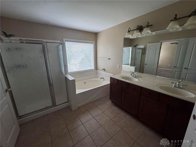 5255 Red Flower Lane, South Lebanon, OH 45065