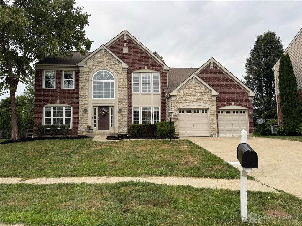 5255 Red Flower Lane, South Lebanon, OH 45065