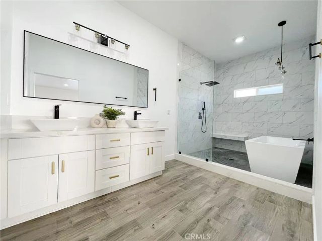 512 S Barranca, West Covina, CA 91791