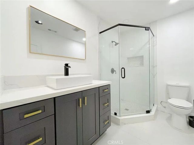 512 S Barranca, West Covina, CA 91791