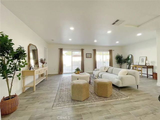 512 S Barranca, West Covina, CA 91791