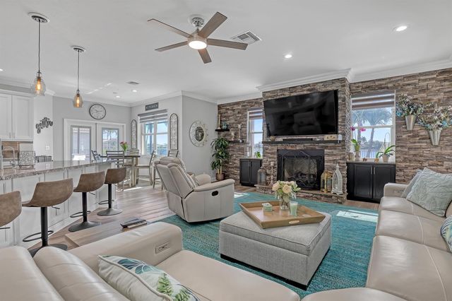 1436 Stonehaven Estates Drive, West Palm Beach, FL 33411