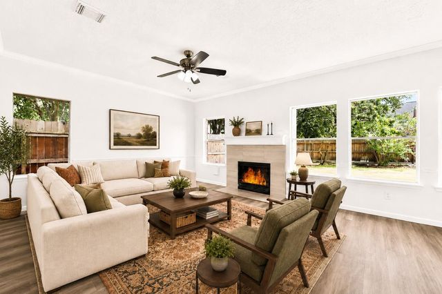 13903 Viewfield Court, Houston, TX 77059