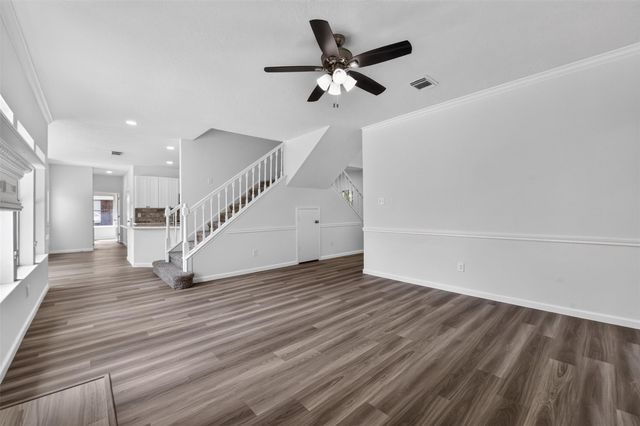 13903 Viewfield Court, Houston, TX 77059