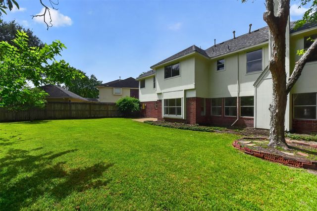 13903 Viewfield Court, Houston, TX 77059