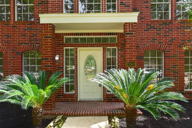 13903 Viewfield Court, Houston, TX 77059