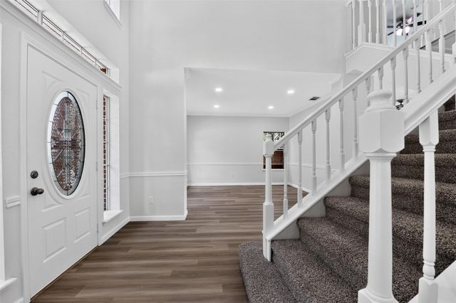 13903 Viewfield Court, Houston, TX 77059