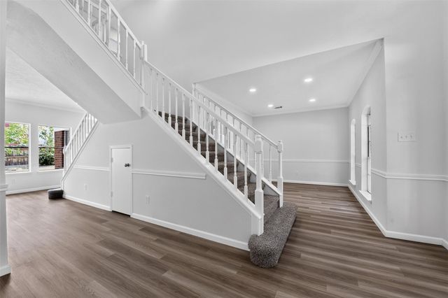13903 Viewfield Court, Houston, TX 77059