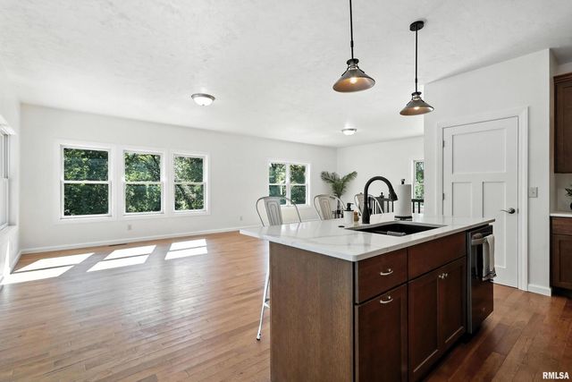 3303 VALLEY Drive, Geneseo, IL 61254