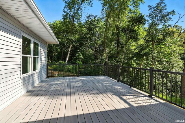 3303 VALLEY Drive, Geneseo, IL 61254