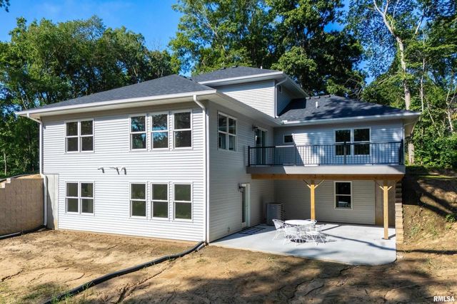 3303 VALLEY Drive, Geneseo, IL 61254