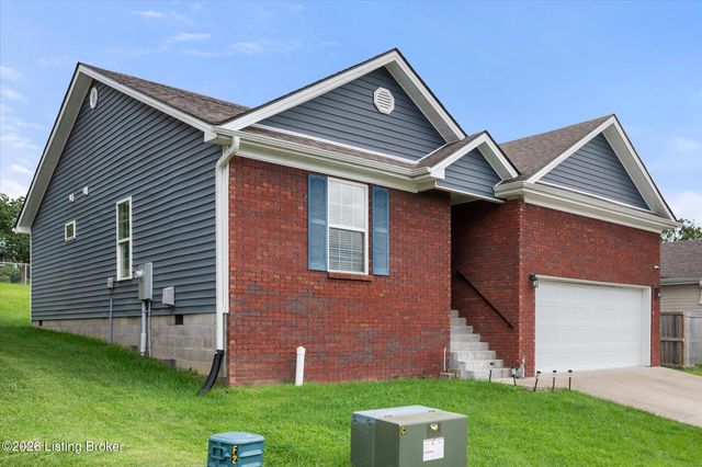 103 Kendallwood Dr, Frankfort, KY 40601