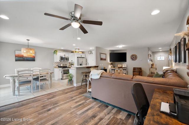 103 Kendallwood Dr, Frankfort, KY 40601