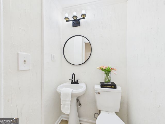 621 Forest Hill Road, Macon, GA 31210