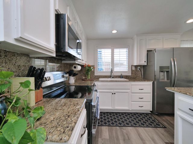 9409 Torchy Ct, Sacramento, CA 95826